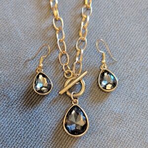 Elegant Gold and Black Jewelry Set